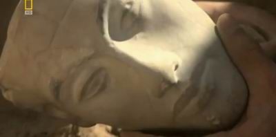 Голова Эхнатона из фильма «Одиссея Нефертити»
