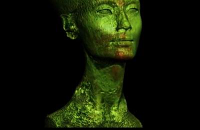 Старушечьё лицо Нефертити