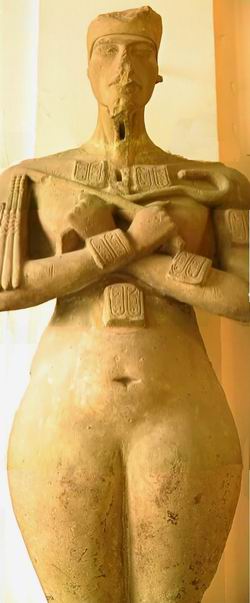 Фигура Эхнатона