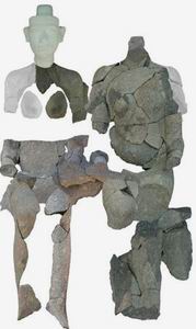 Скульптурная композиция с головой Нефертити-1