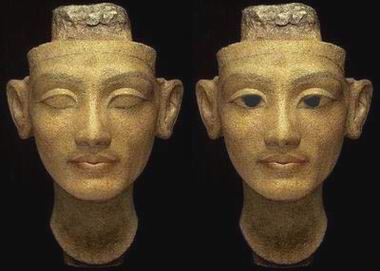 Нефертити: слева слепая, справа зрячая