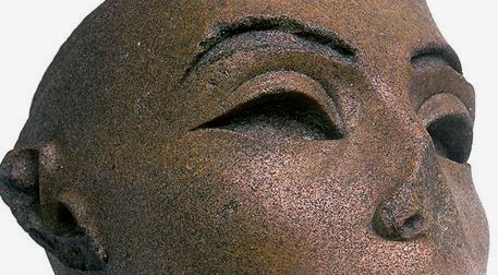 Голова Нефертити-6