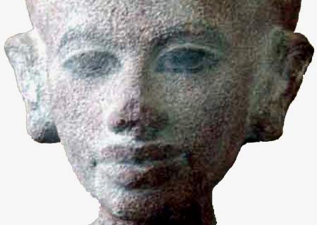 Голова дочки Нефертити (подлинник)
