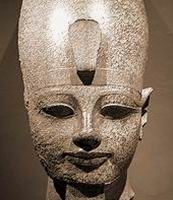 Аменхотеп III (b) — подросток лет 13