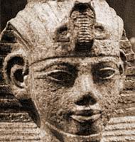 Amenhotep III (a) — мальчик лет 7