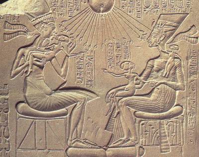 Эхнатон (Akhetaten), Нефертити (Nefertiti), Меритатон (Merytaten), Мекетатон (Meketaten), Анхесенпаатон (Aknkhesenpaaten)